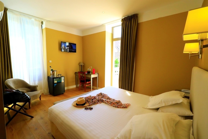 Imagen de la habitación del Hotel Hotel Le Renoir. Foto 7