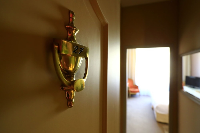 Imagen de la habitación del Hotel Hotel Le Renoir. Foto 16