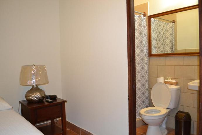 Imagen de la habitación del Hotel Hotel Leon Inn. Foto 5