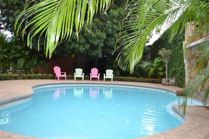 Imagen de la piscina del Hotel Hotel Leon Inn. Foto 19