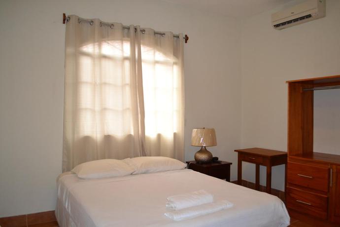 Imagen de la habitación del Hotel Hotel Leon Inn. Foto 8