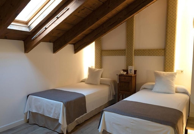 Imagen de la habitación del Hotel Hotel Les Monges Palace Boutique. Foto 17