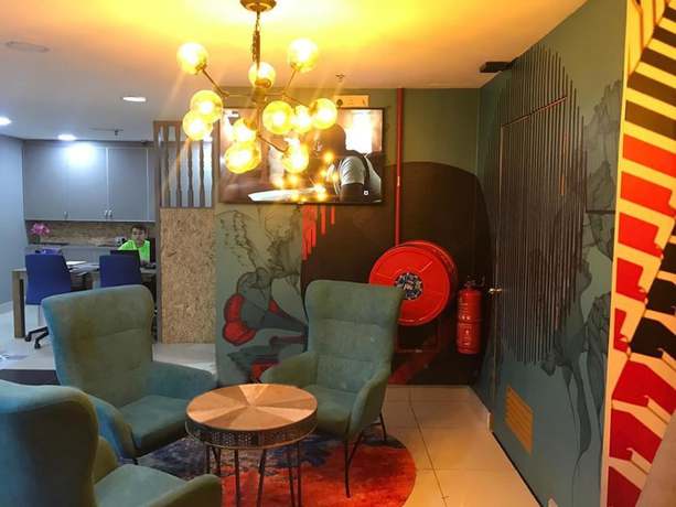 Imagen de los interiores del Hotel Hotel Living At Dsulaiman. Foto 16