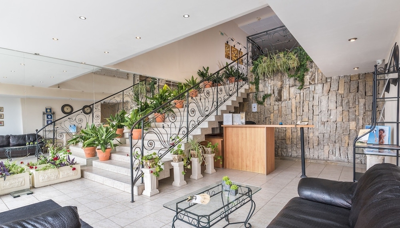 Imagen de los interiores del Hotel Hotel Lotus. Foto 19