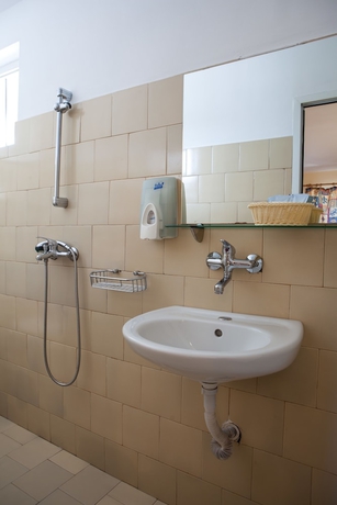 Imagen de la habitación del Hotel Hotel Lotus. Foto 17