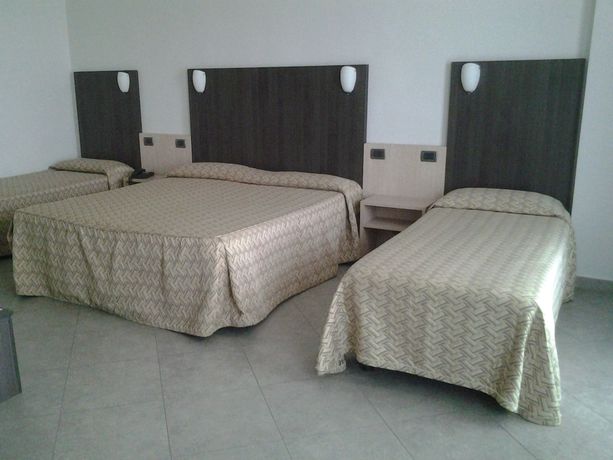 Imagen de la habitación del Hotel Hotel Lux Modena. Foto 7