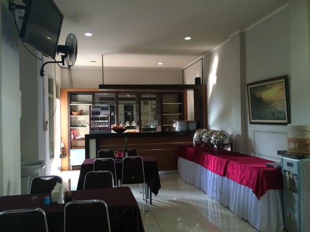 Imagen del bar/restaurante del Hotel Hotel Maktal. Foto 3