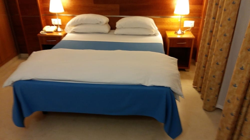 Imagen de la habitación del Hotel Hotel Mar Azul. Foto 10