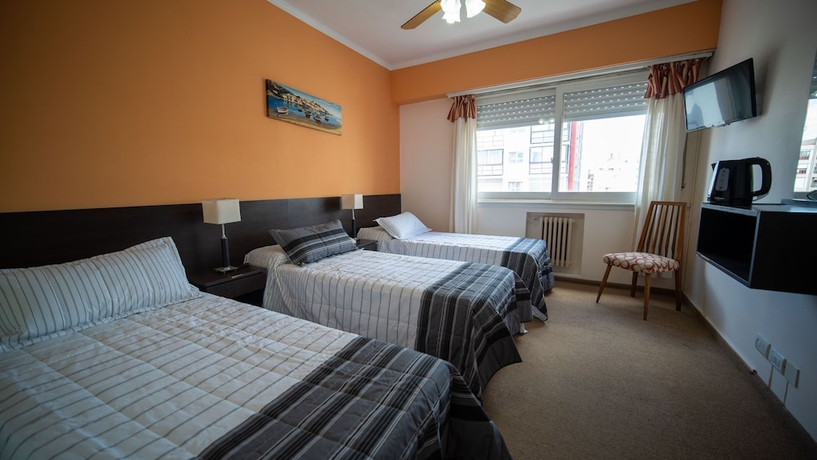 Imagen de la habitación del Hotel Hotel Mar del Plata. Foto 6