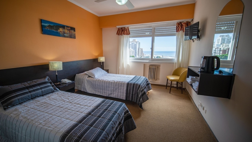Imagen de la habitación del Hotel Hotel Mar del Plata. Foto 13