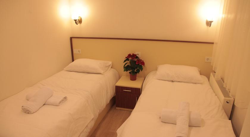 Imagen general del Hotel Hotel Mara. Foto 5