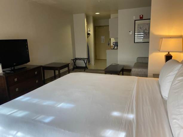 Imagen de la habitación del Hotel Hotel Marguerite Anaheim/Garden Grove, Trademark Collection. Foto 3