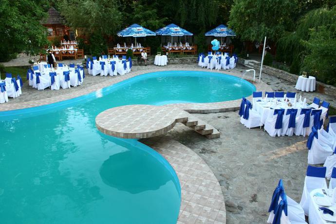 Imagen de la piscina del Hotel Hotel Maria, Botosani. Foto 12