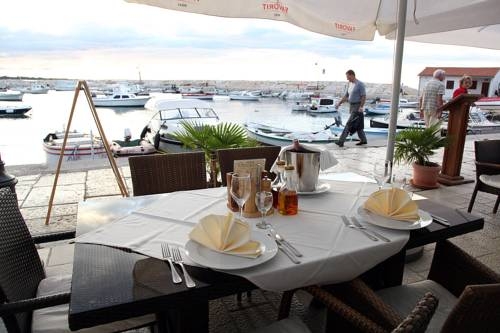 Imagen general del Hotel Hotel Marina, Fazana. Foto 9