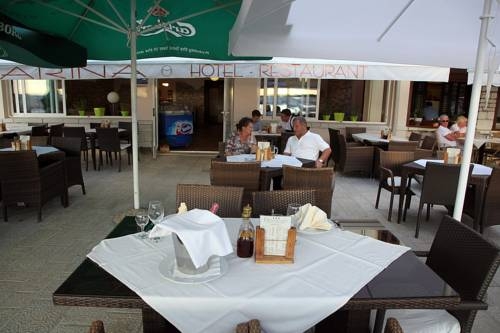 Imagen general del Hotel Hotel Marina, Fazana. Foto 10