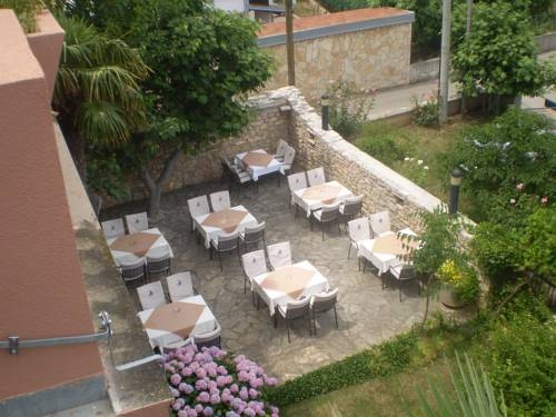 Imagen general del Hotel Hotel Marinko. Foto 10