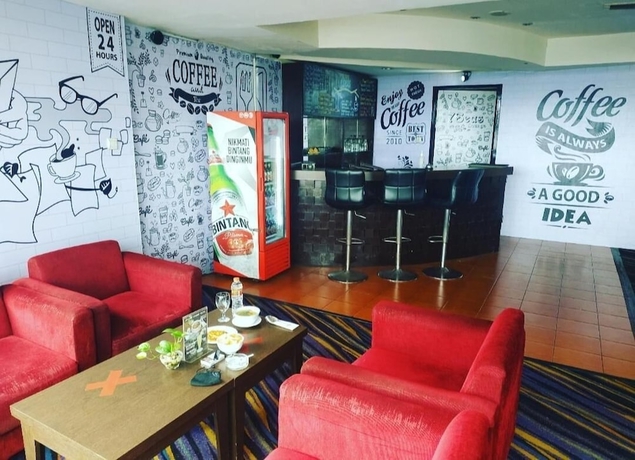 Imagen de los interiores del Hotel Hotel Marlin Pekalongan By Dafam Hotels. Foto 13