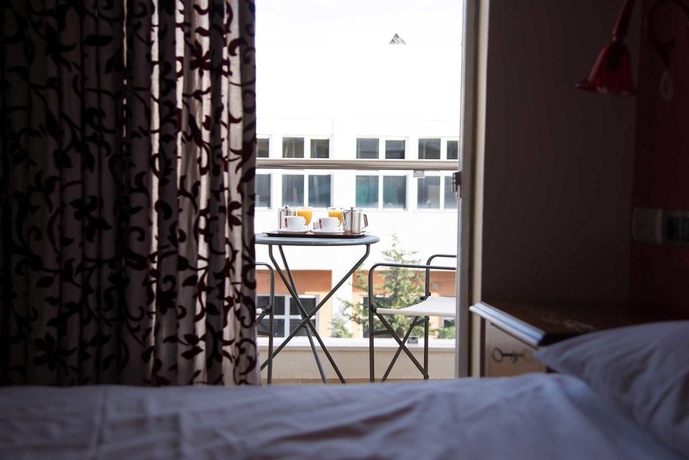 Imagen general del Hotel Hotel Maroussi. Foto 10