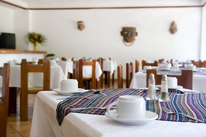 Imagen del bar/restaurante del Hotel Hotel Maya Palenque. Foto 2