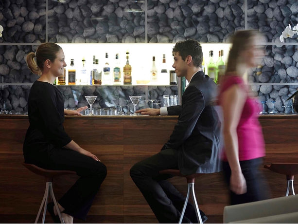 Imagen del bar/restaurante del Hotel Hotel Mercure Hyeres Centro. Foto 5