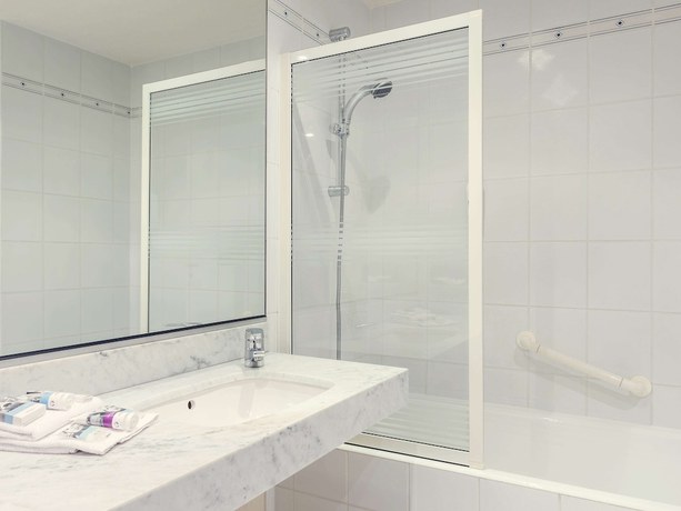 Imagen de la habitación del Hotel Hotel Mercure Rennes Centro Estación. Foto 19