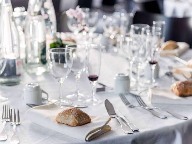 Imagen del bar/restaurante del Hotel Hotel Mercure Rennes Centro Estación. Foto 3