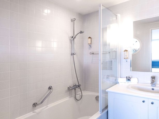 Imagen de la habitación del Hotel Hotel Mercure Roscoff Bord de Mer. Foto 6