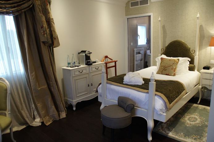 Imagen de la habitación del Hotel Hotel Mercure Villeneuve sur Lot Le Moulin de Madame. Foto 8