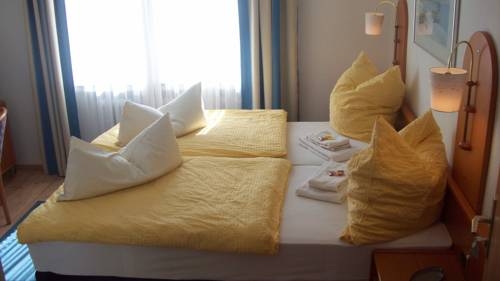 Imagen general del Hotel Hotel Merlin Garni. Foto 3