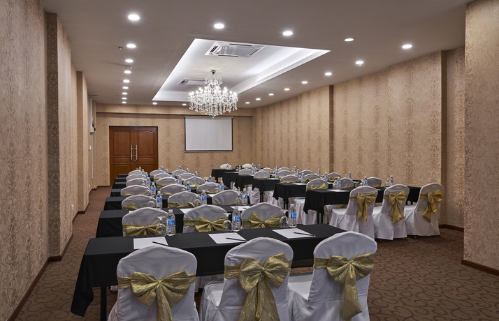 Imagen de los interiores del Hotel Hotel MetraSquare. Foto 14