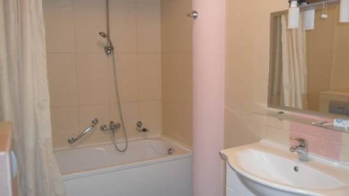 Imagen general del Hotel Hotel Millennium. Foto 13