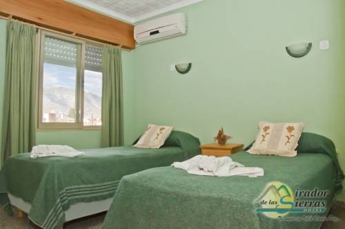 Imagen de la habitación del Hotel Hotel Mirador de las Sierras. Foto 37