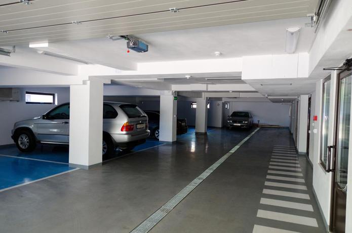 Imagen de los interiores del Hotel Hotel Miraj. Foto 10