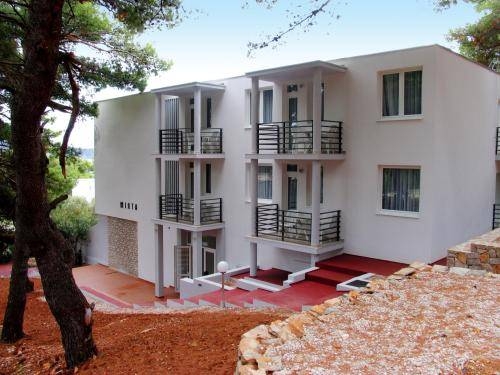 Imagen general del Hotel Hotel Mirta. Foto 1