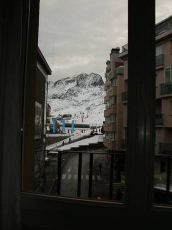 Imagen general del Hotel Hotel Mirtil. Foto 26