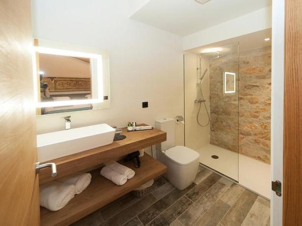 Imagen de la habitación del Hotel Hotel Mol&iacute; de l'Escala. Foto 19