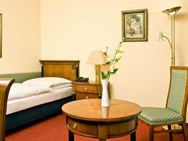 Imagen de la habitación del Hotel Hotel Mondial am Kurf&uuml;rstendamm. Foto 6