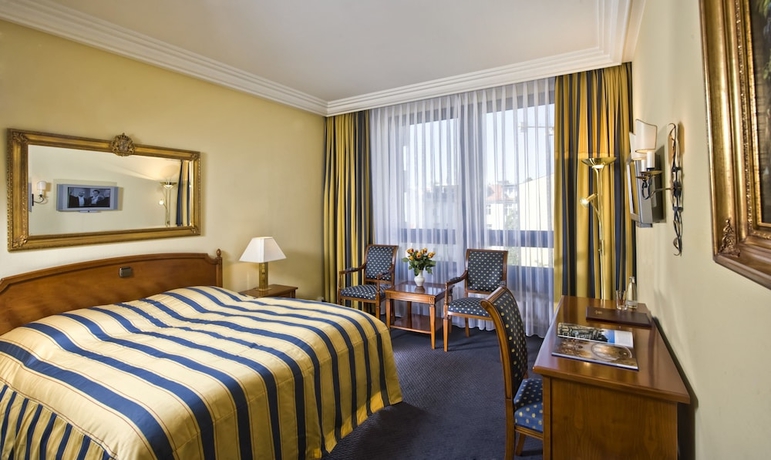 Imagen de la habitación del Hotel Hotel Mondial am Kurf&uuml;rstendamm. Foto 8