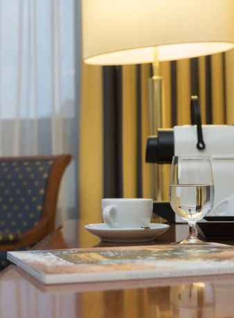 Imagen de la habitación del Hotel Hotel Mondial am Kurf&uuml;rstendamm. Foto 16