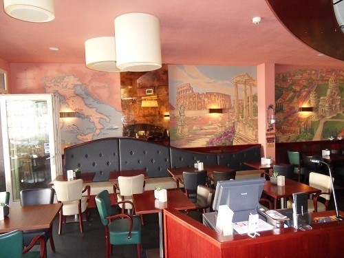 Imagen del bar/restaurante del Hotel Hotel Montagna Delmondo. Foto 2