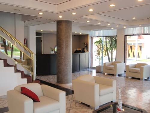 Imagen general del Hotel Hotel Montecarlo. Foto 14