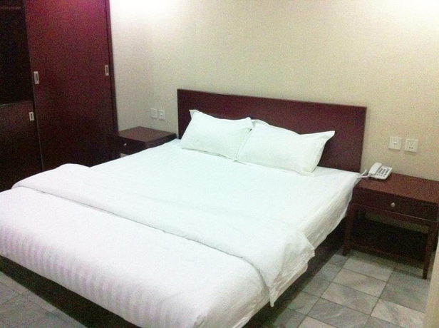 Imagen general del Hotel Hotel Mustika Senen. Foto 11
