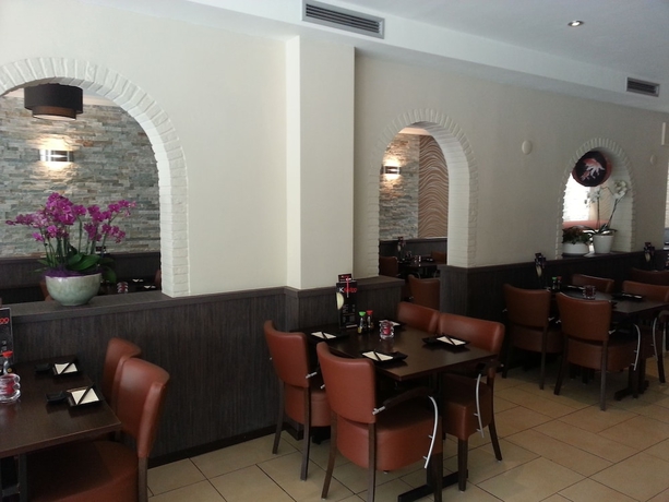 Imagen del bar/restaurante del Hotel Hotel Neerlandia. Foto 4