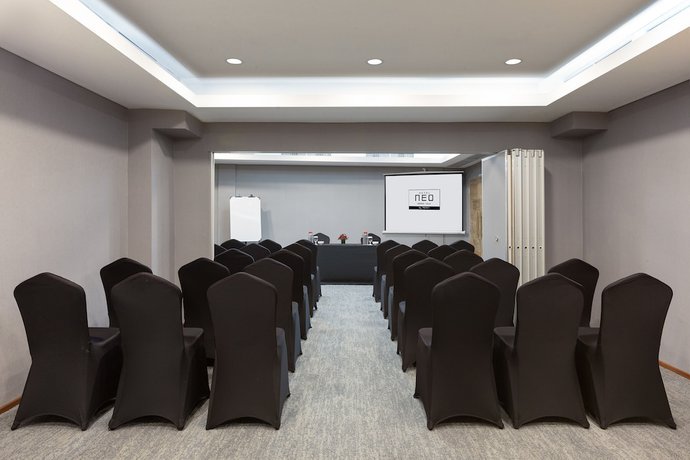 Imagen de los interiores del Hotel Hotel Neo Gading Solo. Foto 17