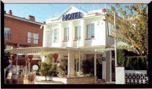 Imagen general del Hotel Hotel Neptuno, Castelldefels. Foto 15