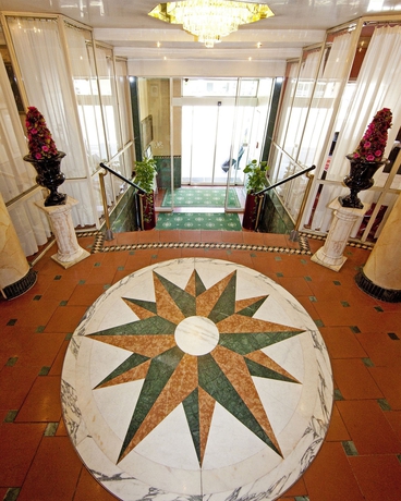 Imagen de los interiores del Hotel Hotel Neue Post. Foto 8