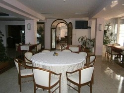 Imagen general del Hotel Hotel Neva. Foto 2