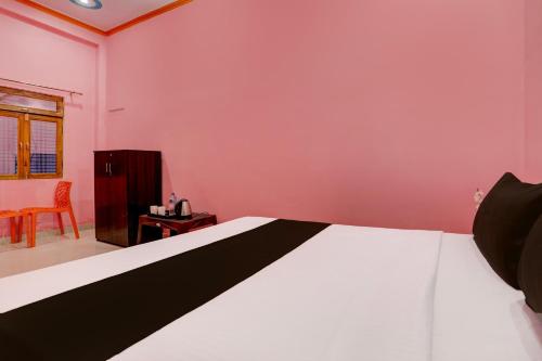 Imagen de la habitación del Hotel Hotel O Blue Moon. Foto 8