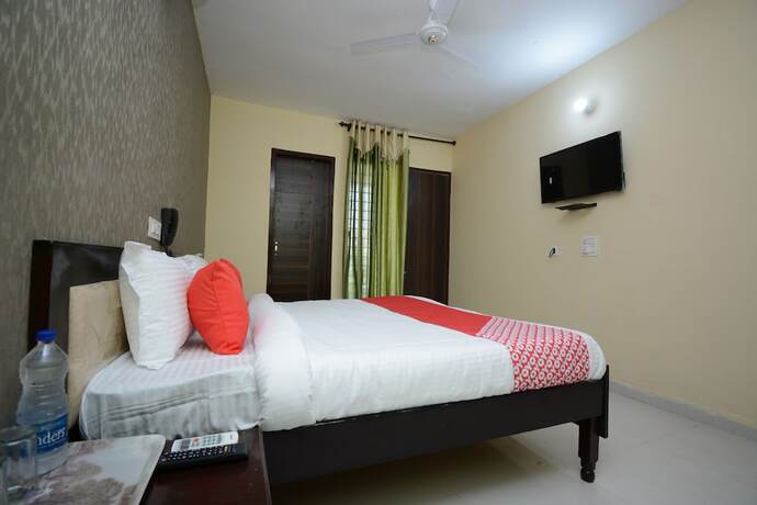 Imagen de la habitación del Hotel Hotel O Chandigarh. Foto 3