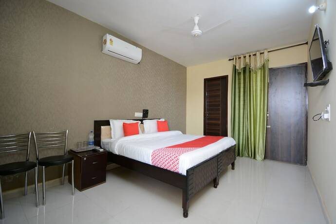 Imagen de la habitación del Hotel Hotel O Chandigarh. Foto 19